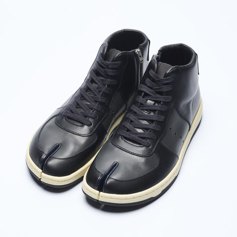 tabito57 / Leap Trainer-Zip / Charcoal-Black