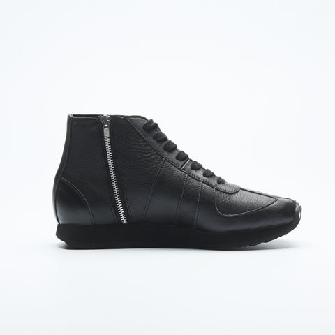 tabito26 / Brace Trainer / All-Black