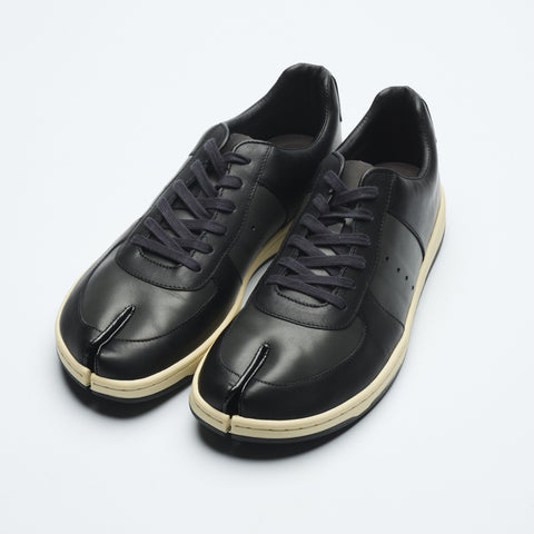 tabito56 / Leap Trainer-Low / Charcoal-Black