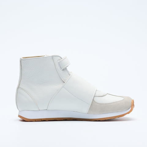 tabito61 / Truss Trainer High / White