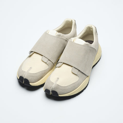 tabito43 / Truss Tactical Trainer / White