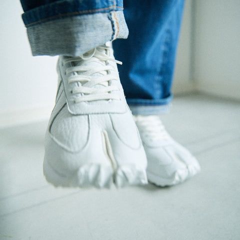 tabito28 / Tabi Trainer Leather / All-White